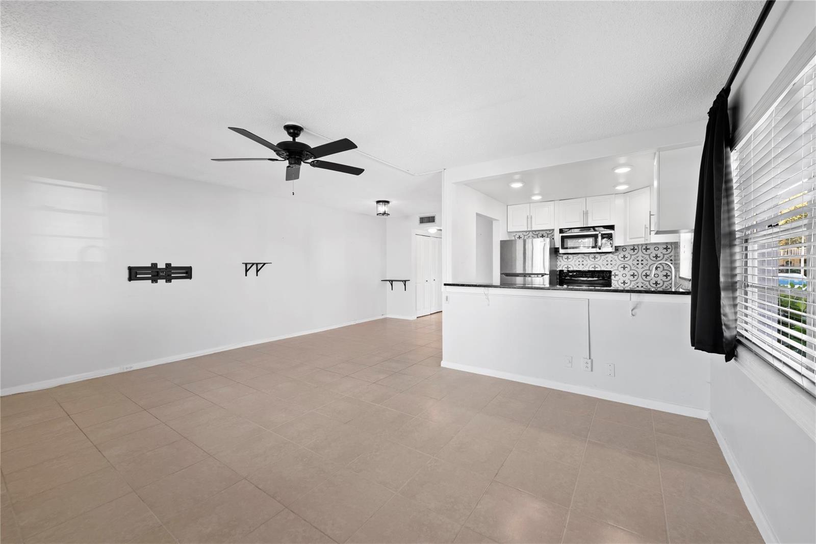 28 Prescott B # 28, Deerfield Beach FL 33442 photo 3