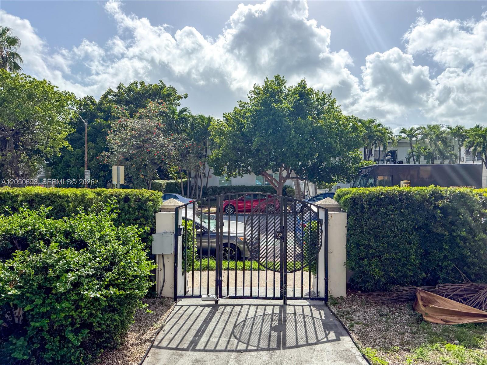 1027 Pennsylvania Ave # 303, Miami Beach FL 33139 photo 2