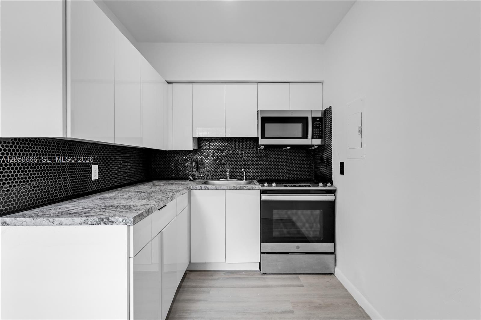 46 NW 62nd St # 4, Miami FL 33150