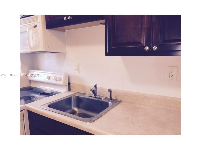 1430 NE 170th St # 317, North Miami Beach FL 33162 photo 4