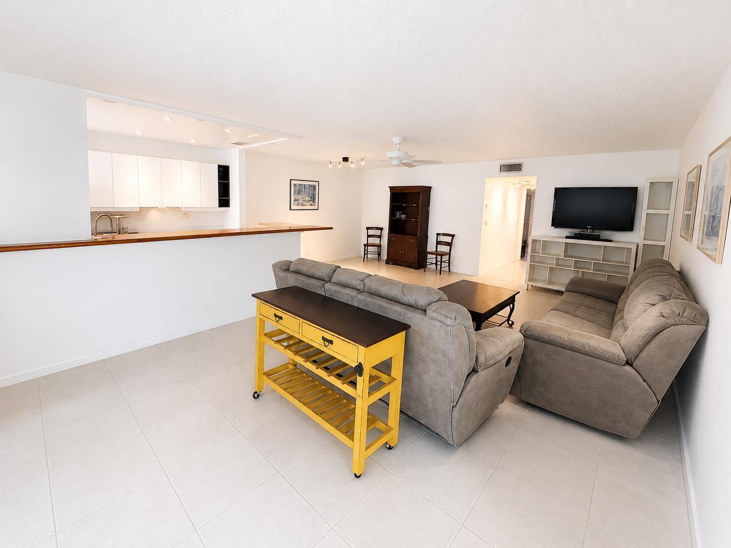 1207 S Drive Way # C, Delray Beach FL 33445 photo 3