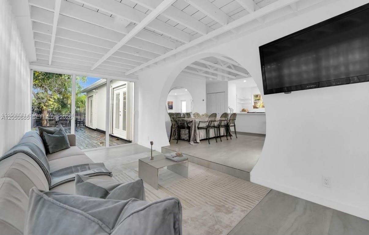 9264 Byron Ave, Surfside FL 33154 photo 3