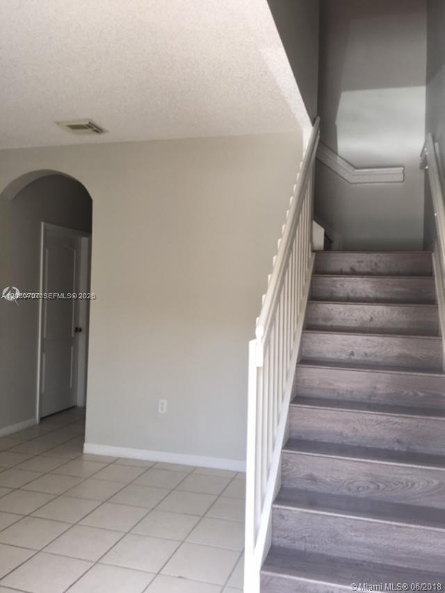 16614 NW 72nd Place # 16614, Miami Lakes FL 33014 photo 2