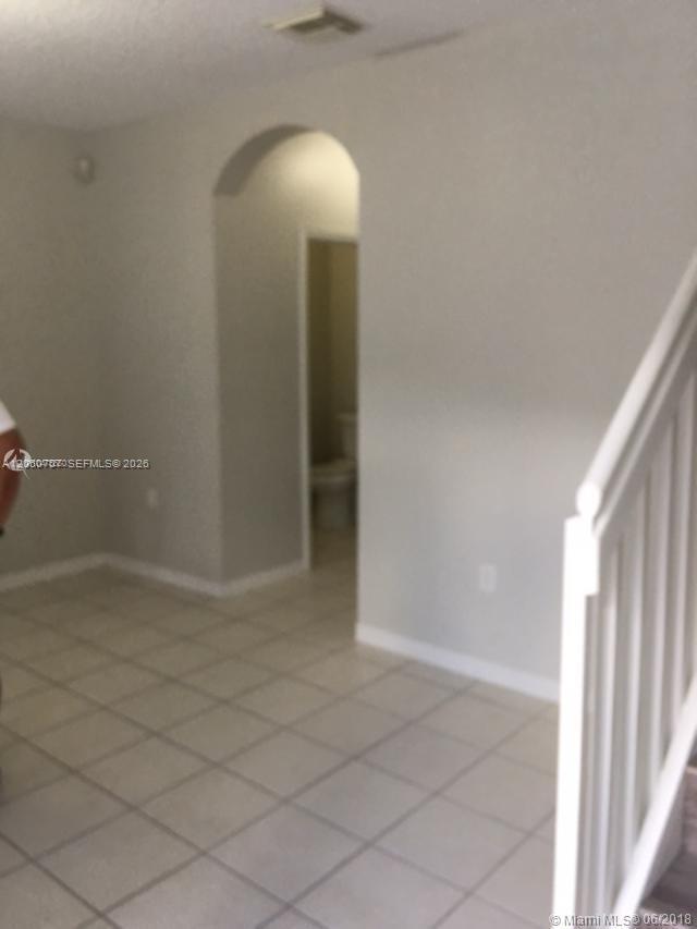 16614 NW 72nd Place # 16614, Miami Lakes FL 33014 photo 3