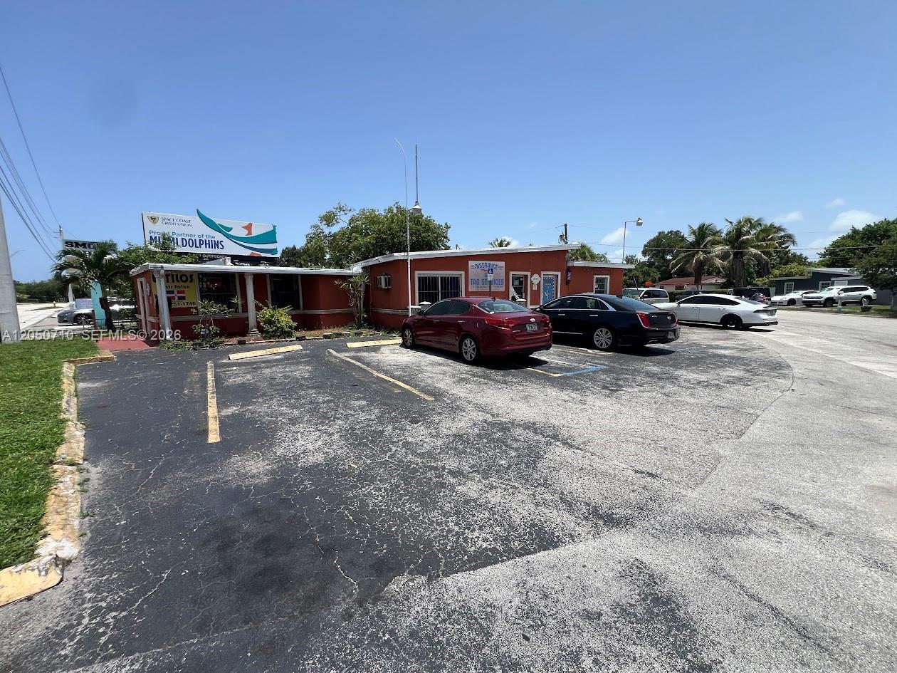 5720 W Hallandale Beach Blvd, West Park FL 33023 photo 2