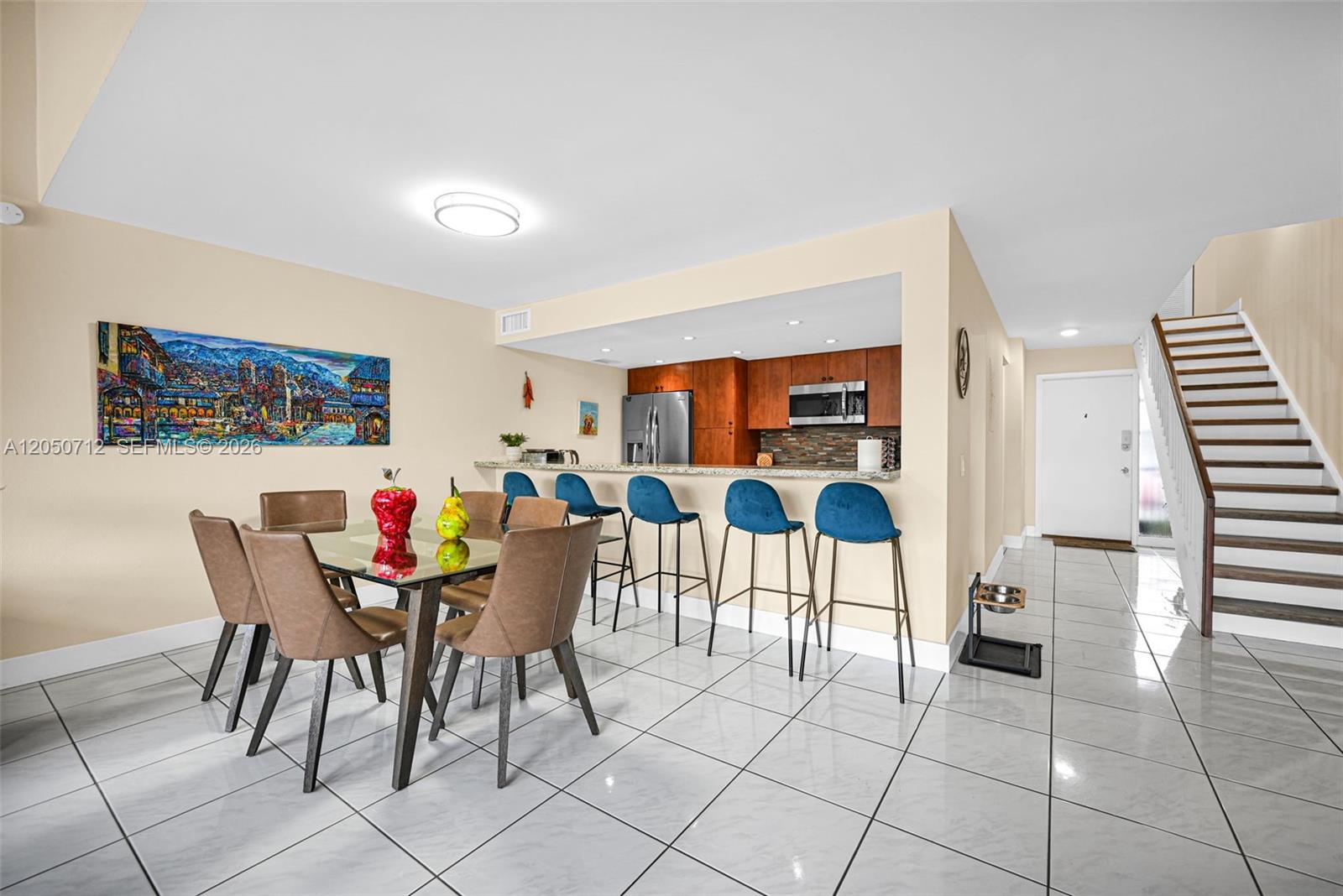 11290 NW 14th Ct, Pembroke Pines FL 33026 photo 4