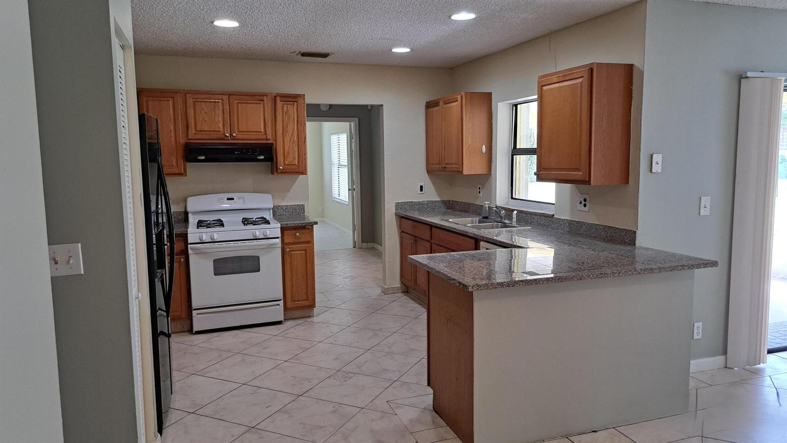 5934 Deerfield Place, Lake Worth FL 33463 photo 3