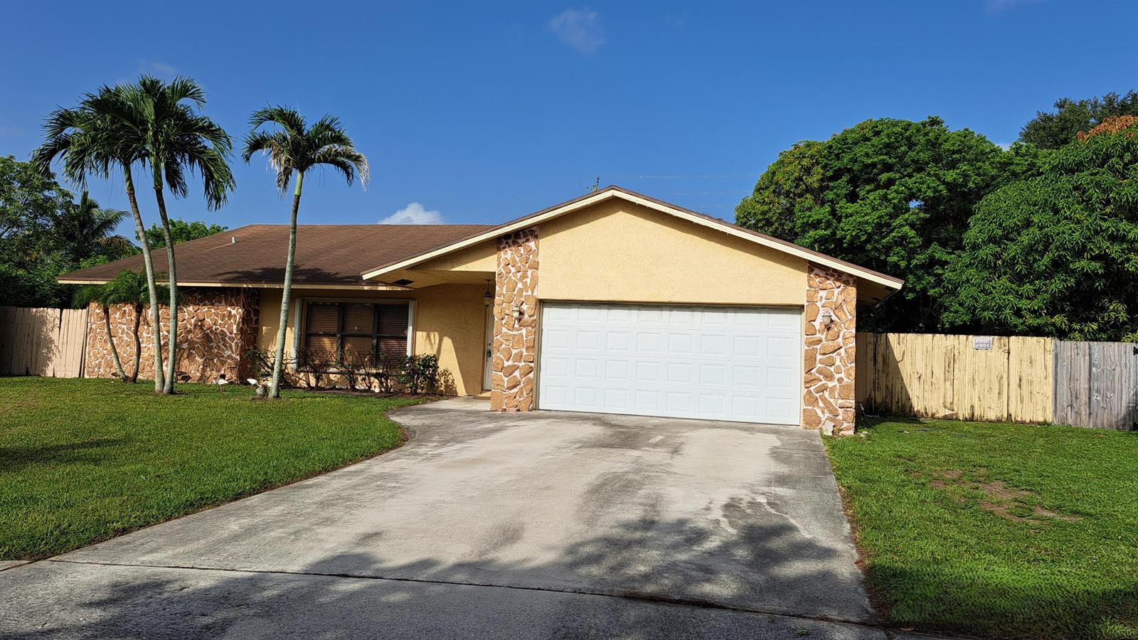 5934 Deerfield Place, Lake Worth FL 33463