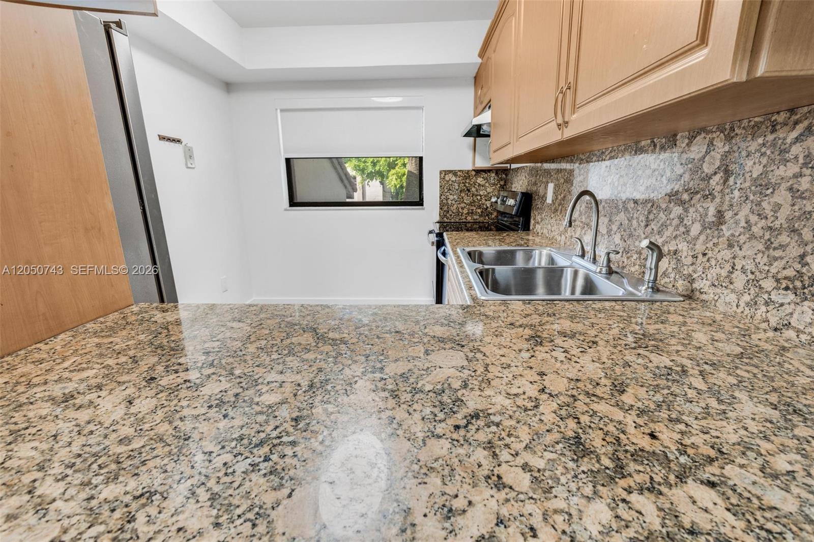 210 W Park Dr # 2, Miami FL 33172 photo 4