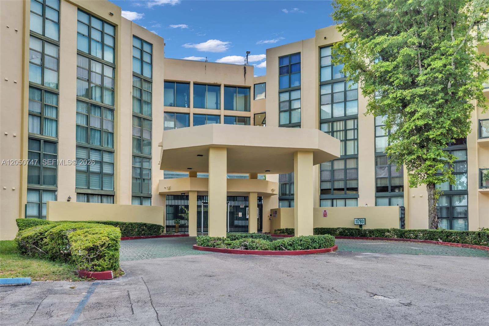 11780 SW 18th St # 2, Miami FL 33175