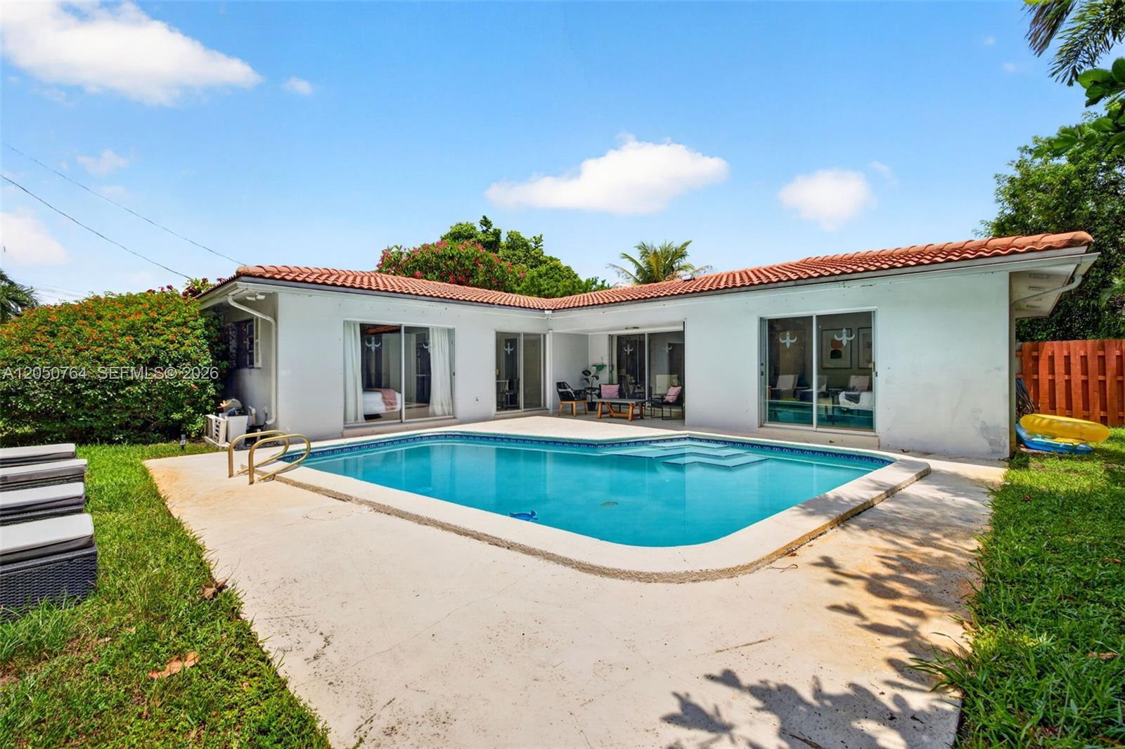1750 NE 56th St, Fort Lauderdale FL 33334 photo 2