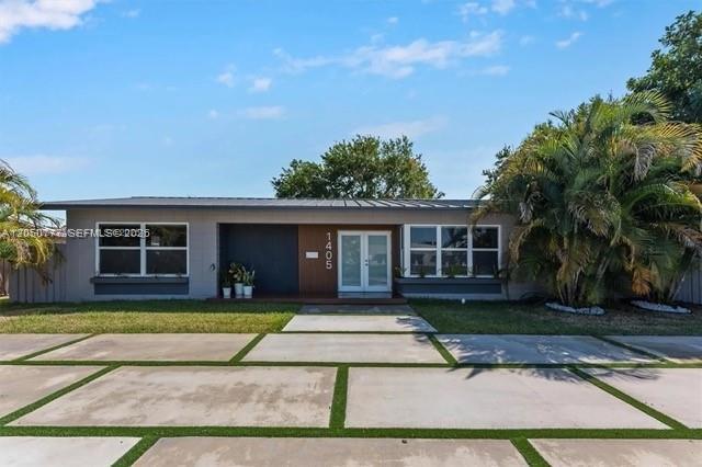 1405 N 46th Ave, Hollywood FL 33021 photo 2