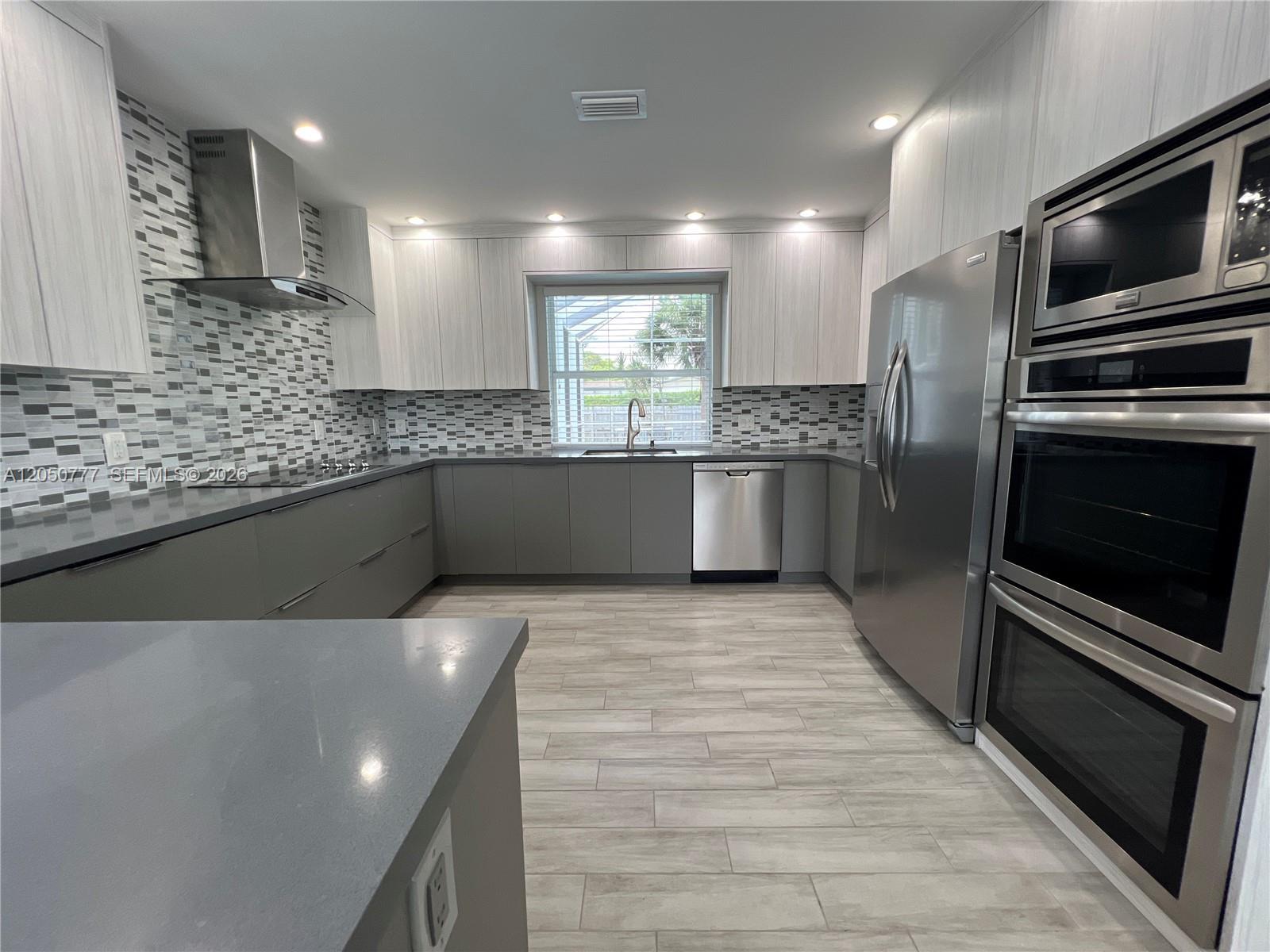 1405 N 46th Ave, Hollywood FL 33021