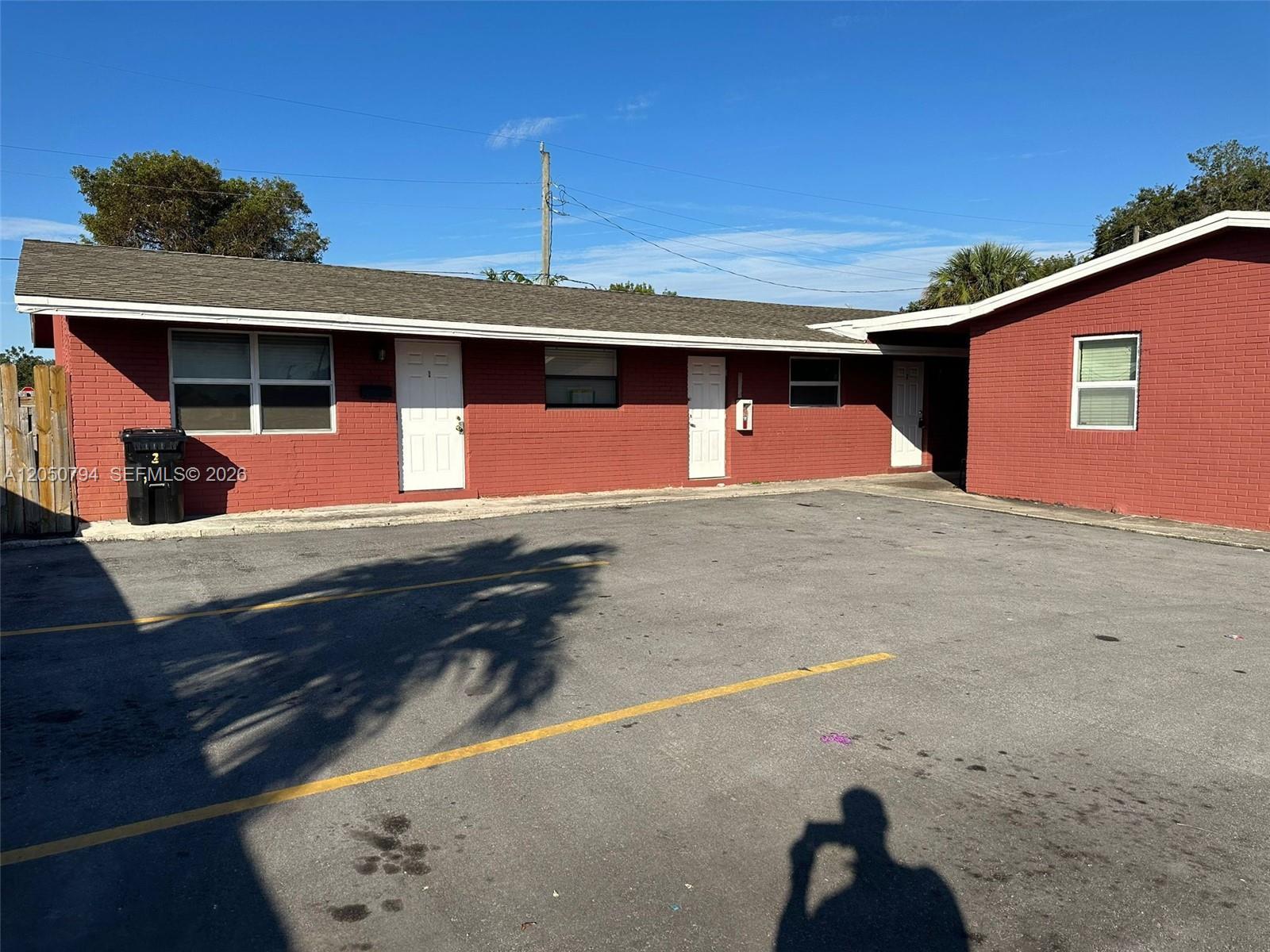 623 NW 9th Ave # 3, Fort Lauderdale FL 33311 photo 2