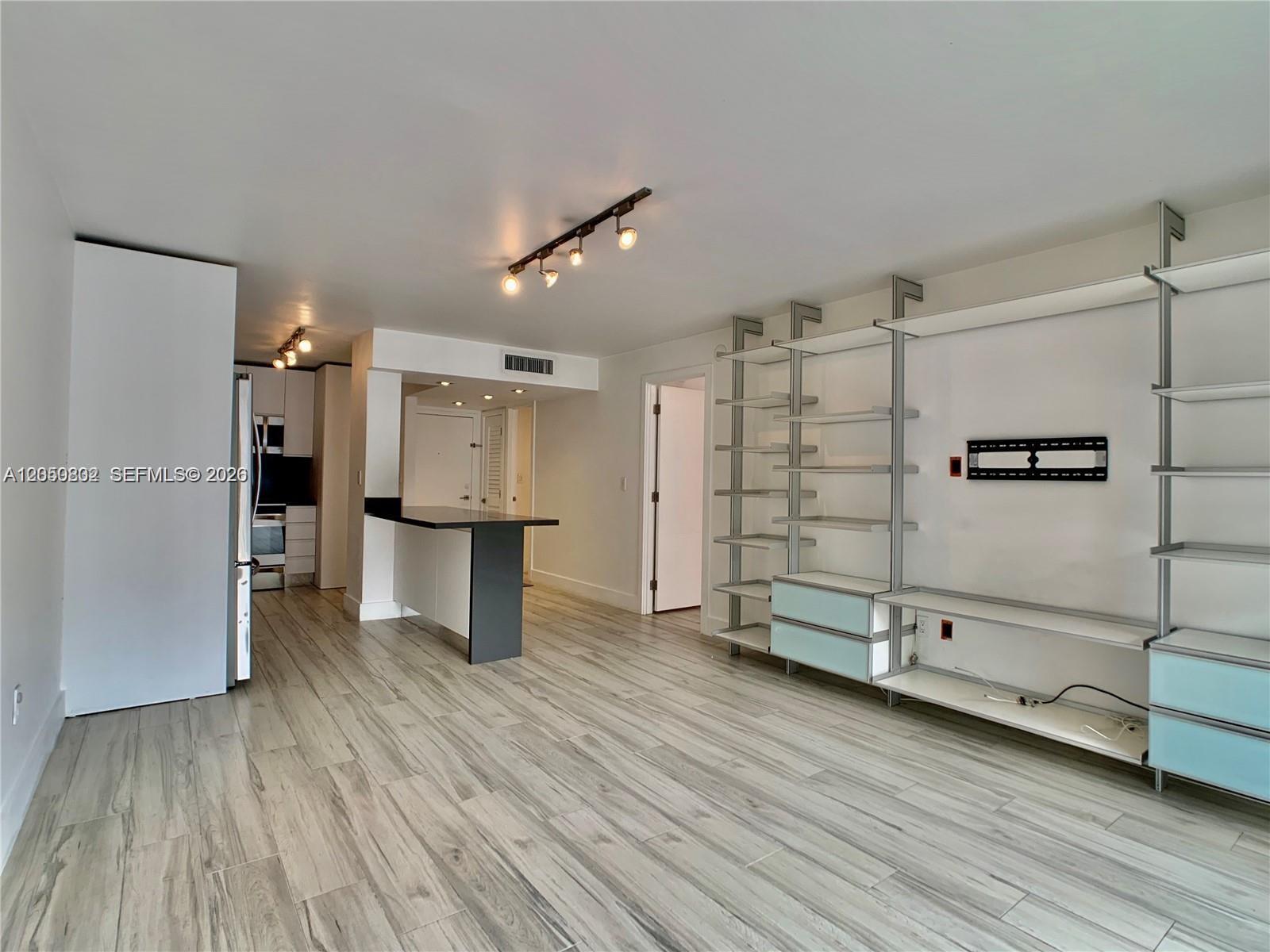 9360 Fontainebleau Blvd # 212, Miami FL 33172 photo 5