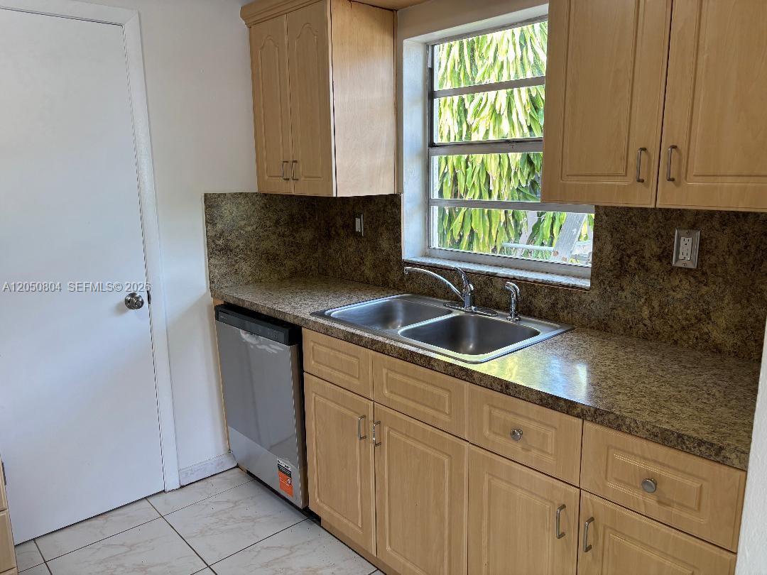 10481 SW 26th Ter # 0, Miami FL 33165 photo 5