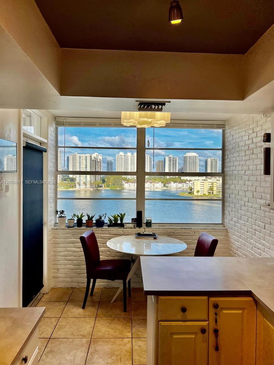 Aventura, FL 33160 photo 2