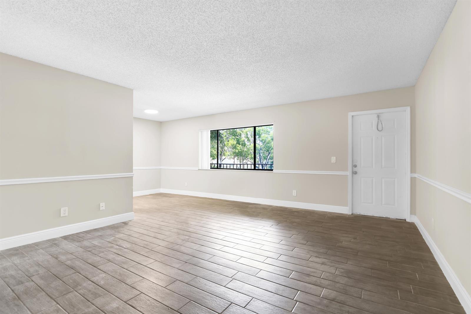 414 Meadows Circle, Boynton Beach FL 33436