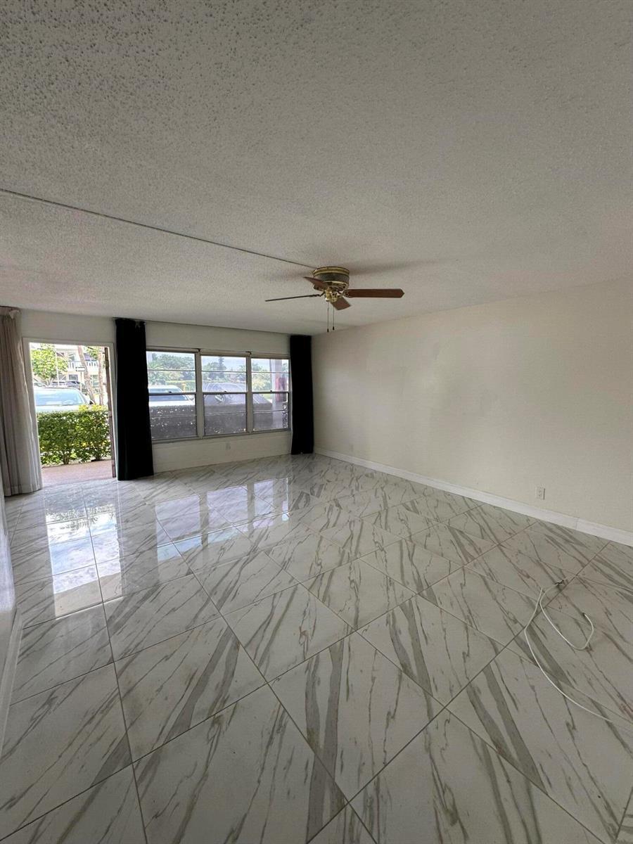 103 Greenbrier C, West Palm Beach FL 33417 photo 3
