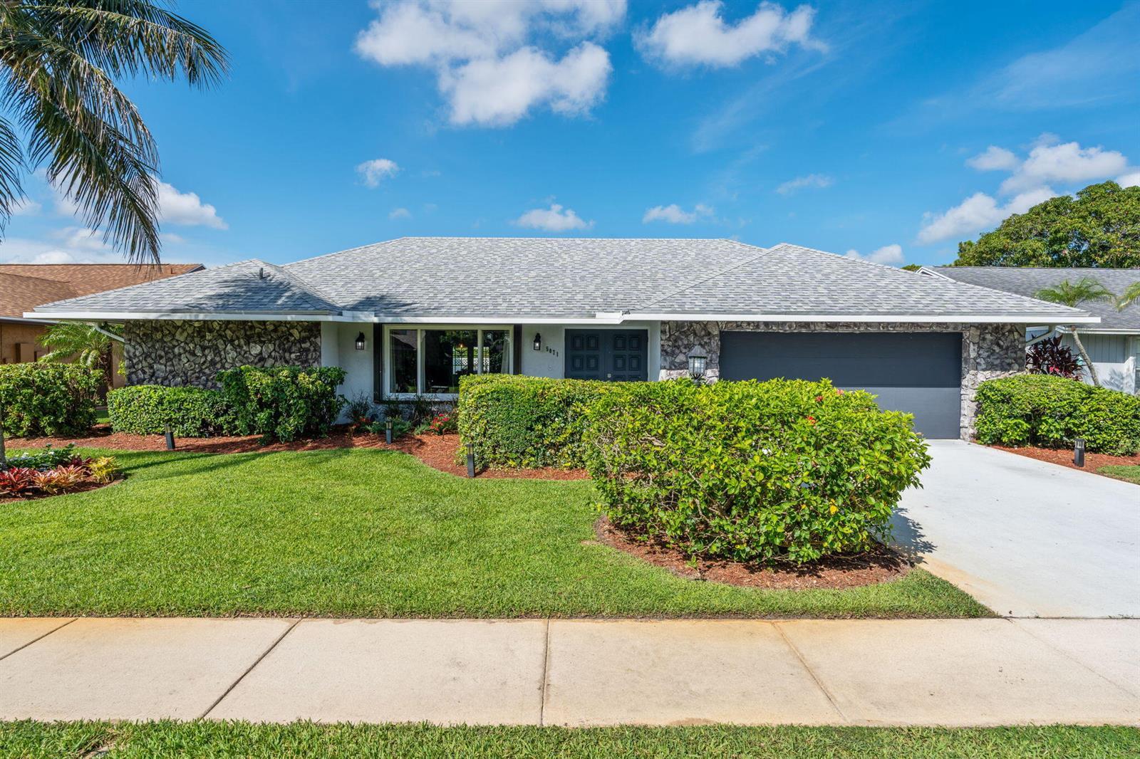 5071 Whitewood Way, Lake Worth FL 33467 photo 3