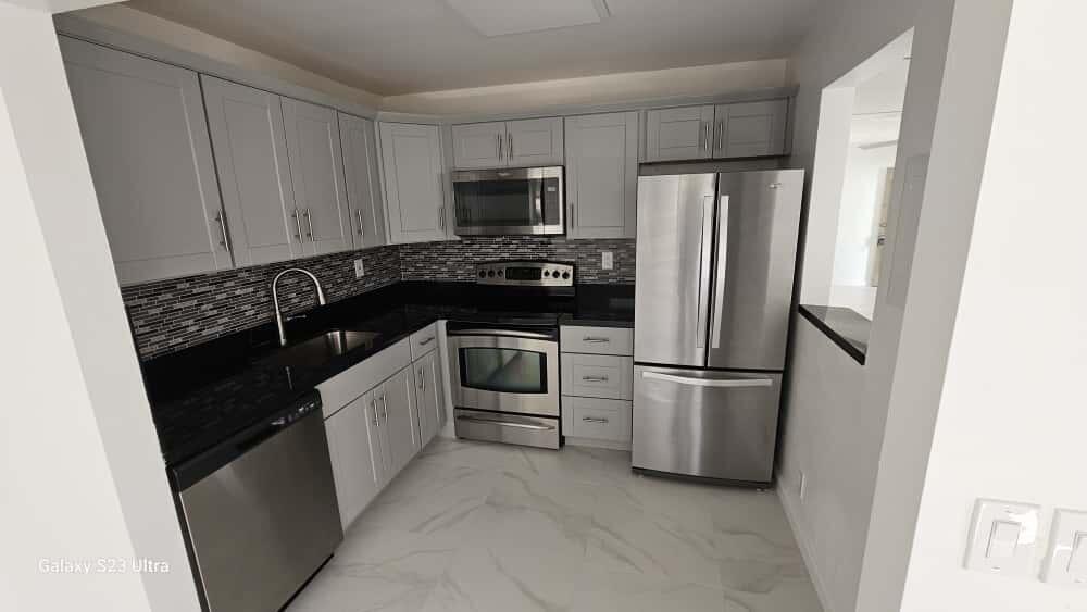 400 Piedmont I, Delray Beach FL 33484 photo 3