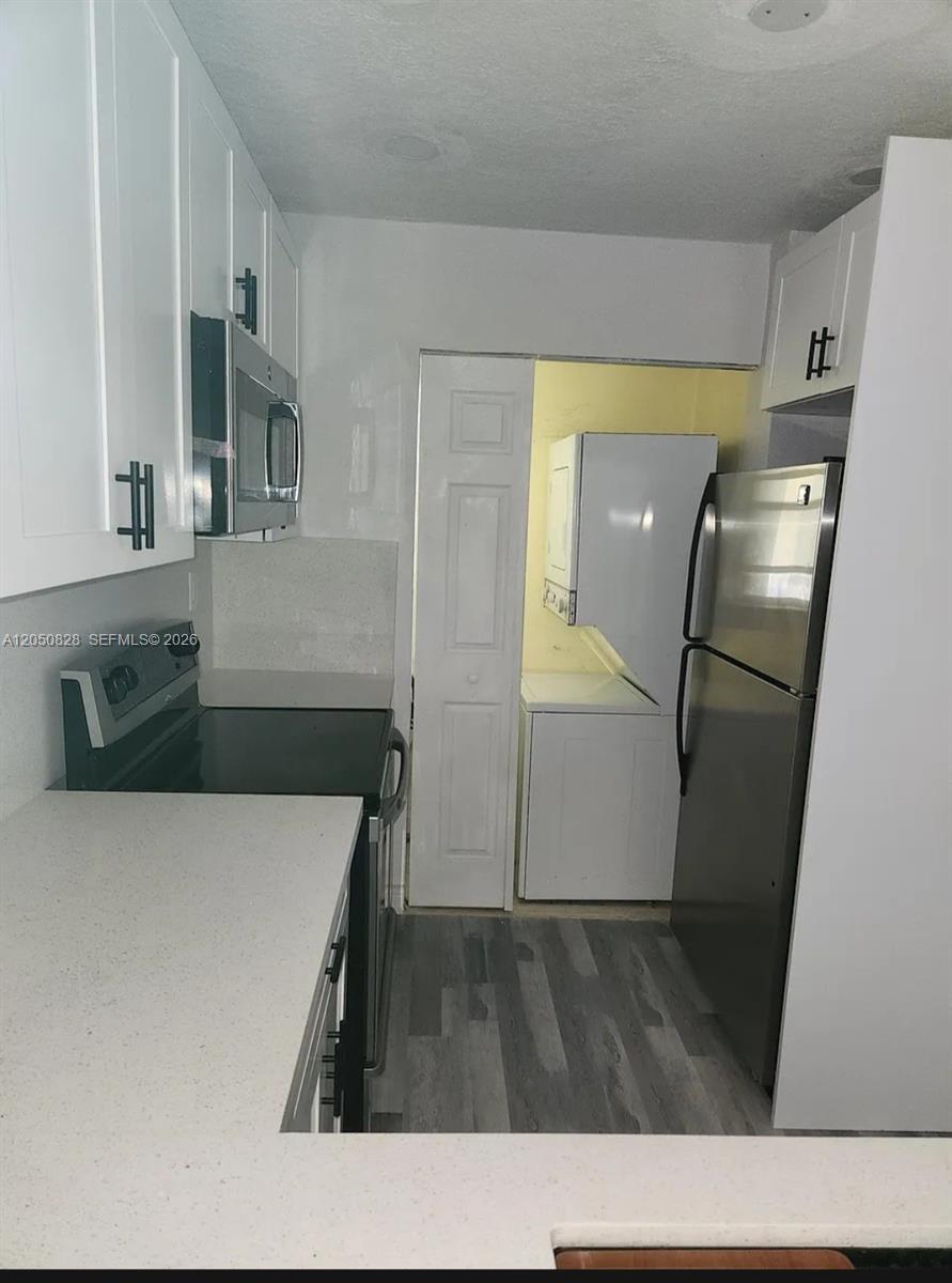 8000 Fairview Dr # 301, Tamarac FL 33321 photo 4