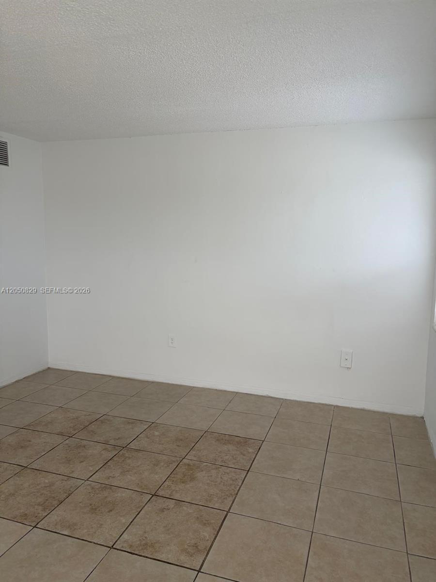 101 NW 29th ave # 10, Fort Lauderdale FL 33311 photo 4