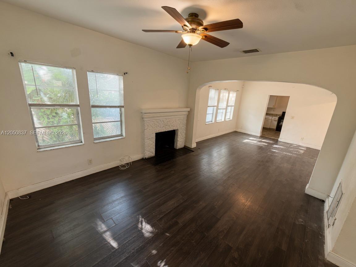 706 9th St # A, West Palm Beach FL 33401