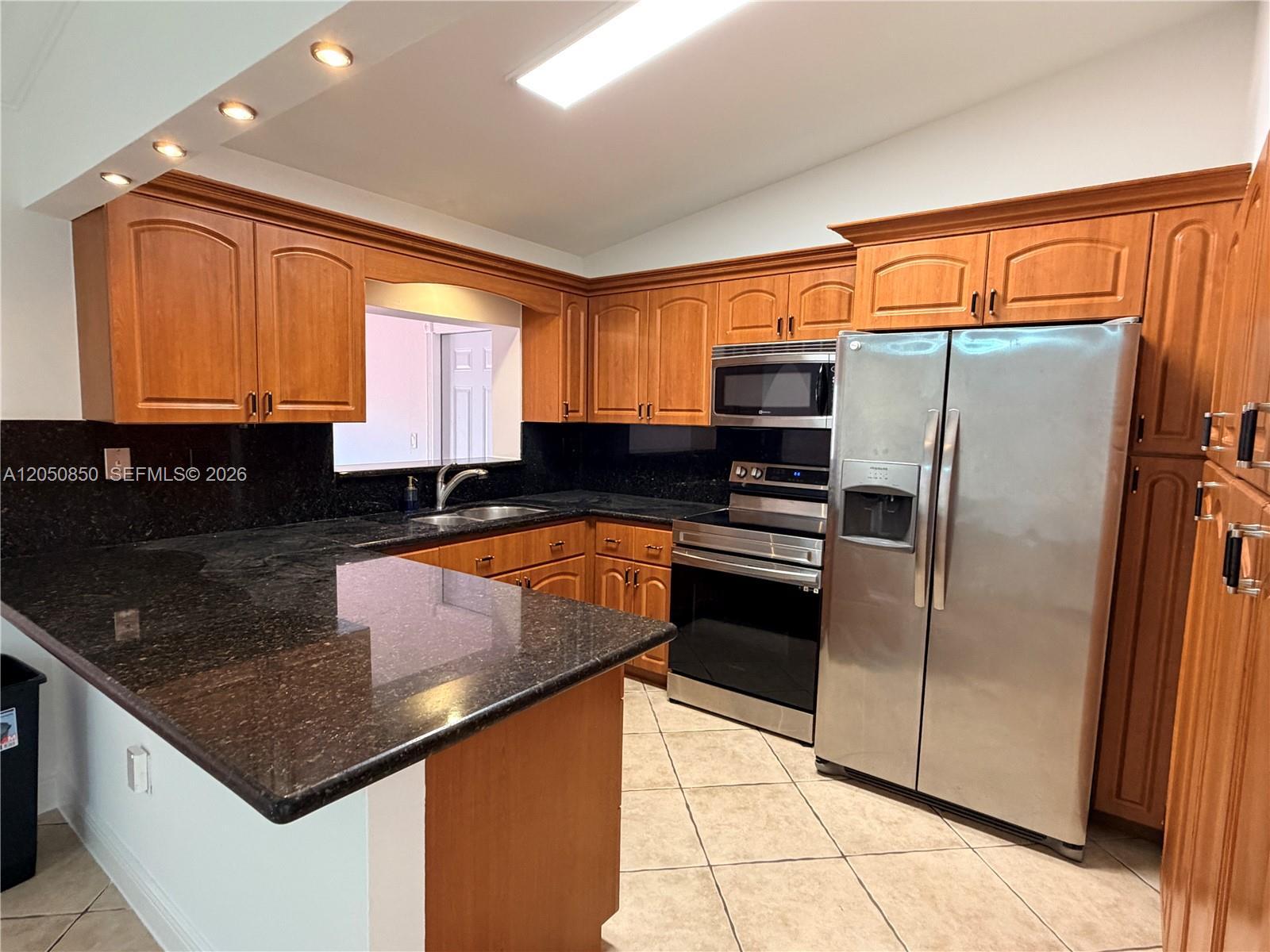 11307 SW 74th Ter, Miami FL 33173 photo 3
