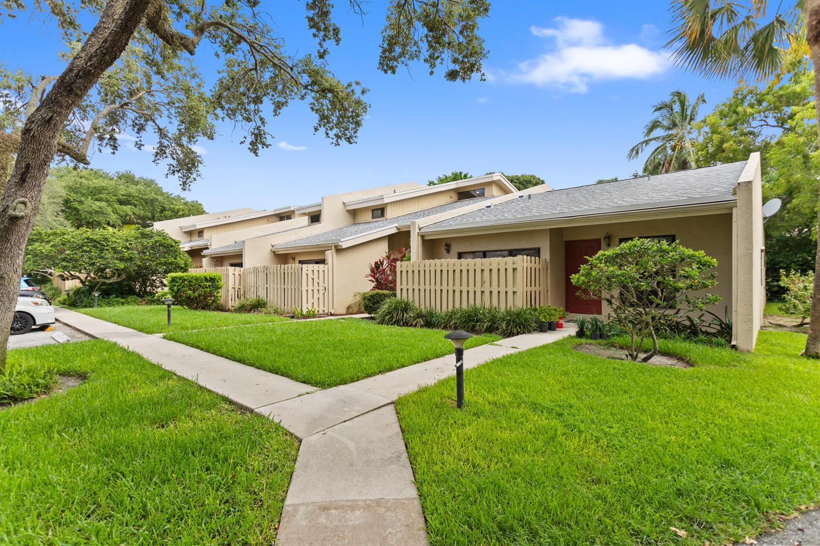 1400 NW 9th Avenue # 14, Boca Raton FL 33486 photo 2