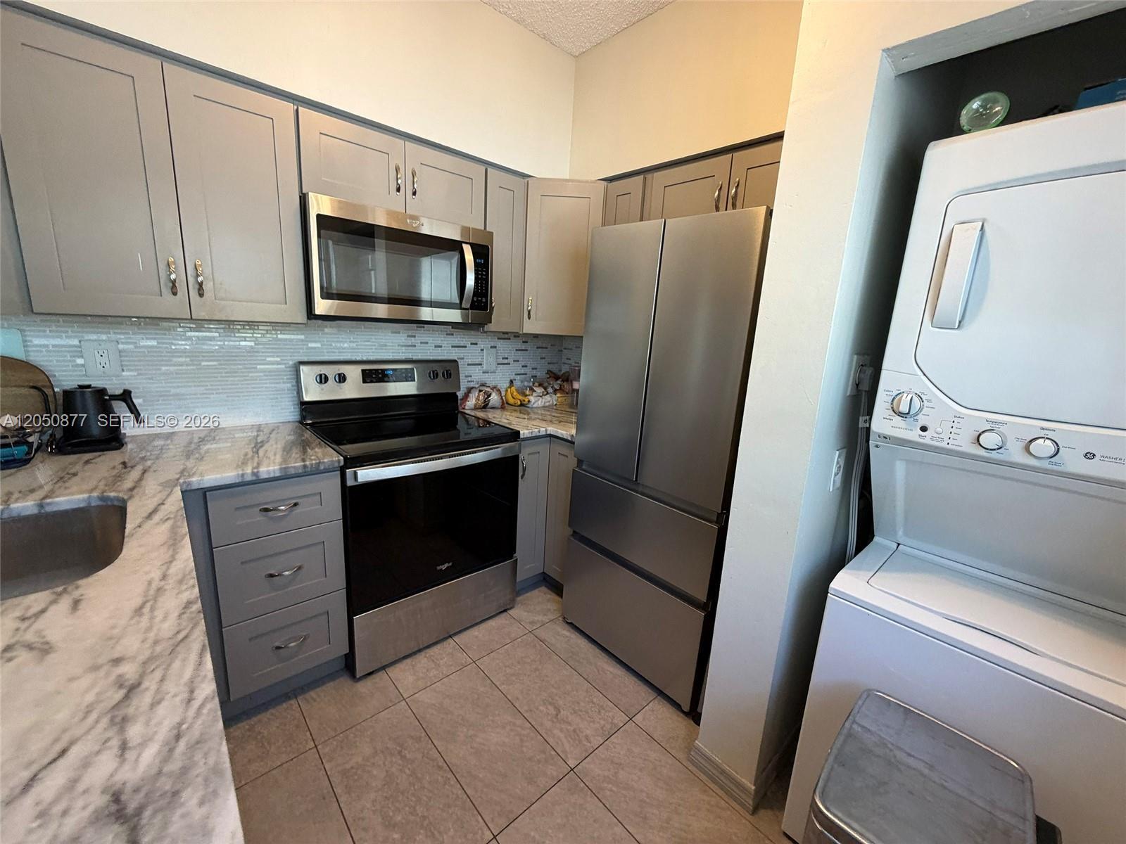 2451 NW 96th Ter # 21B, Pembroke Pines FL 33024
