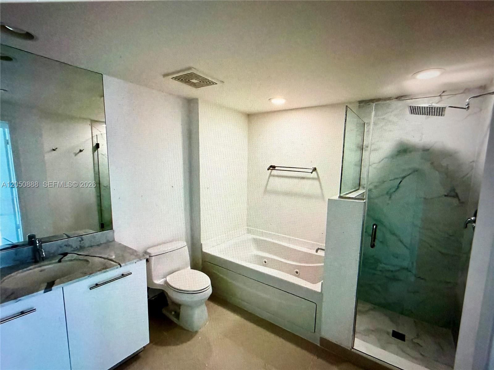 500 Brickell Ave # 2003, Miami FL 33131 photo 5