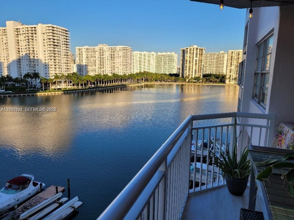 18081 Biscayne Blvd # 602, Aventura FL 33160