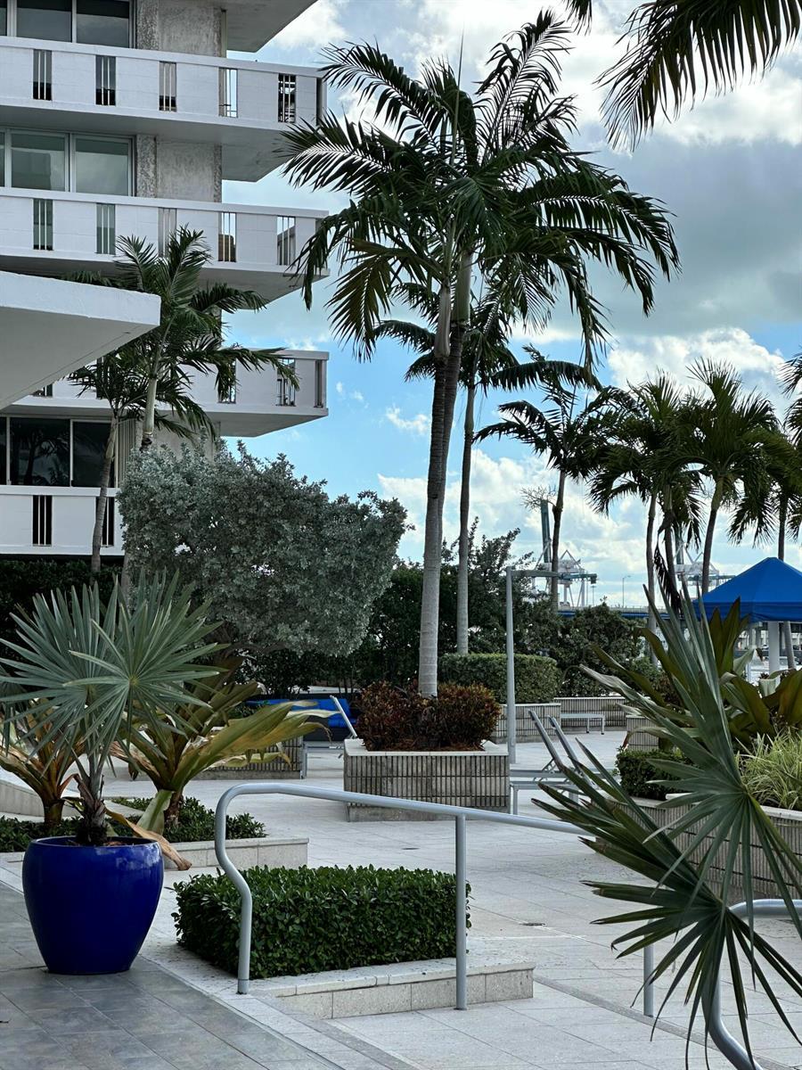 800 West Avenue # 637, Miami Beach FL 33139 photo 2