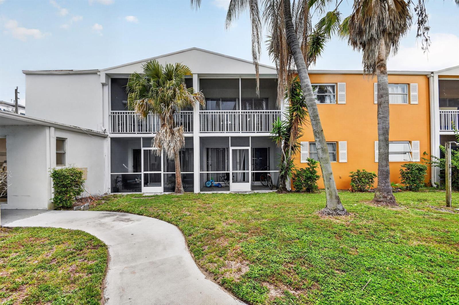 1505 Crescent Circle # B24, Lake Park FL 33403 photo 2