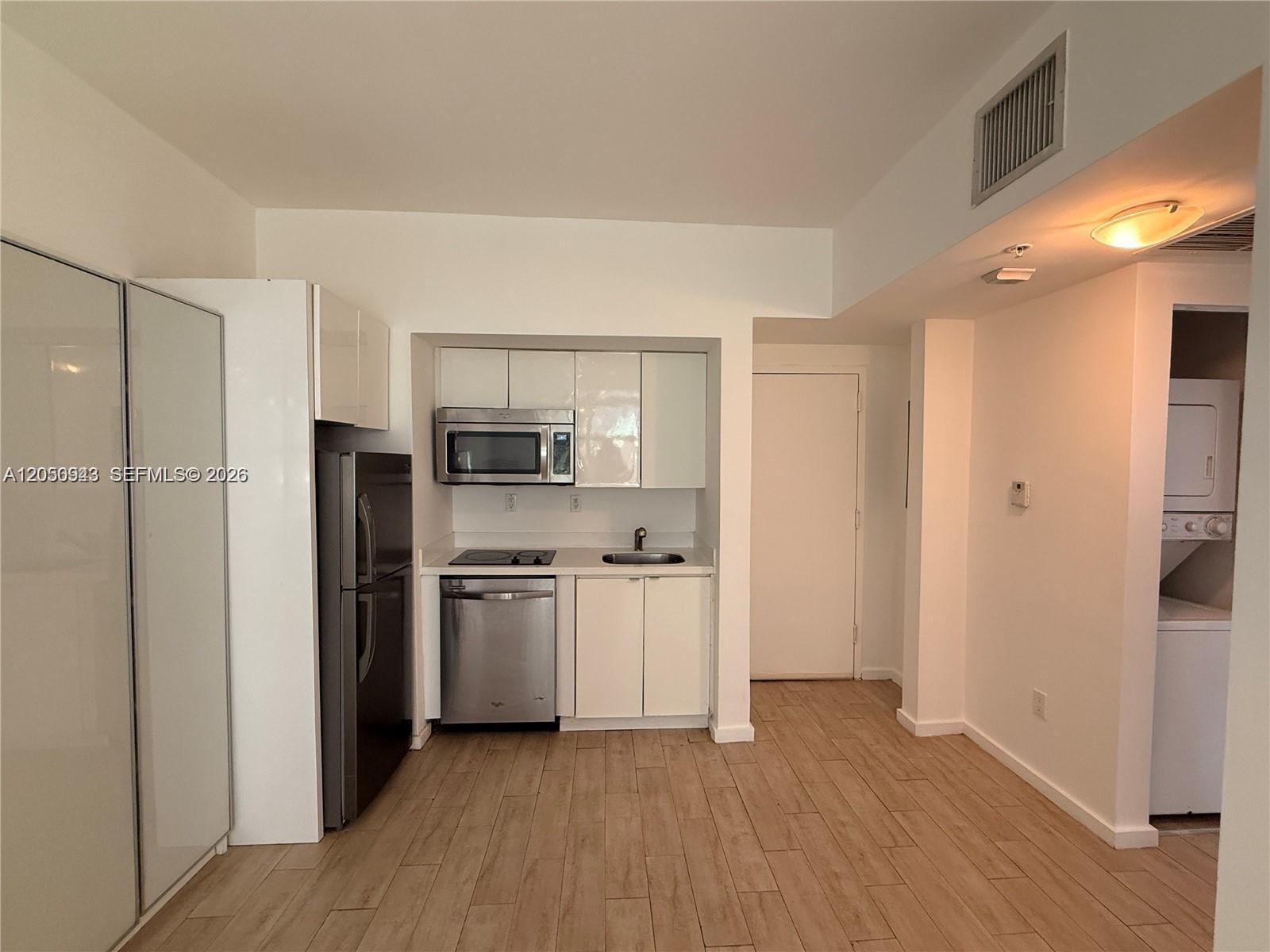 1611 Meridian Ave # 202, Miami Beach FL 33139 photo 4