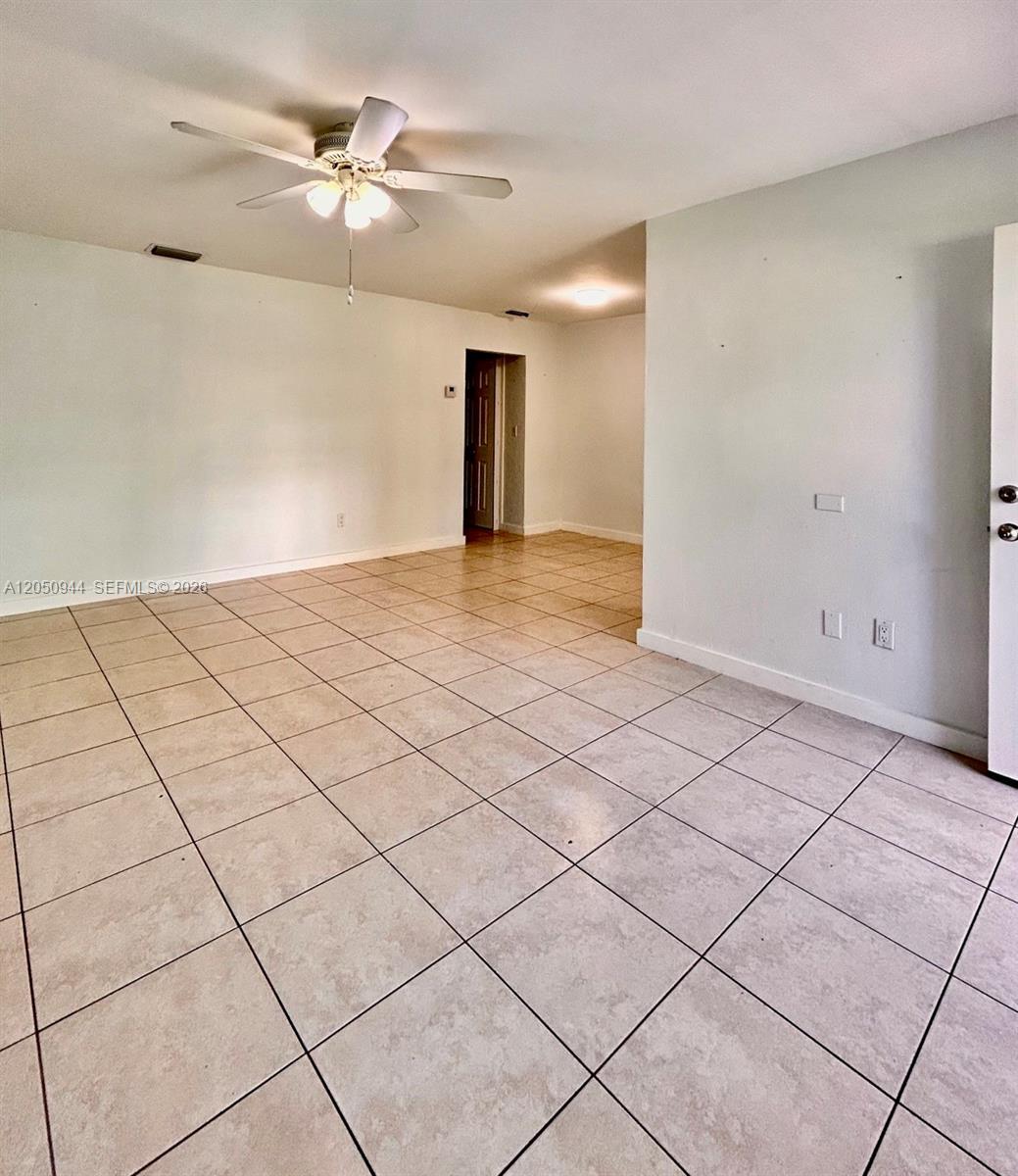 3265 Griffin Rd # 205, Dania Beach FL 33312 photo 4