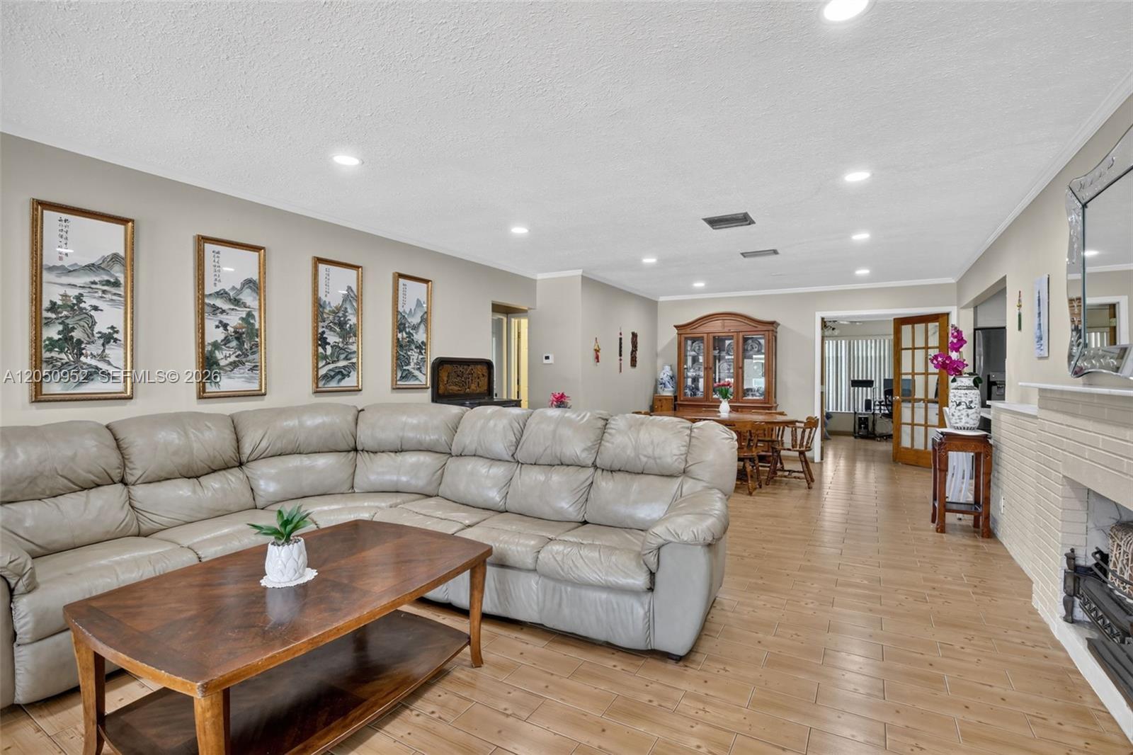 206 N 32nd Ave, Hollywood FL 33021 photo 4