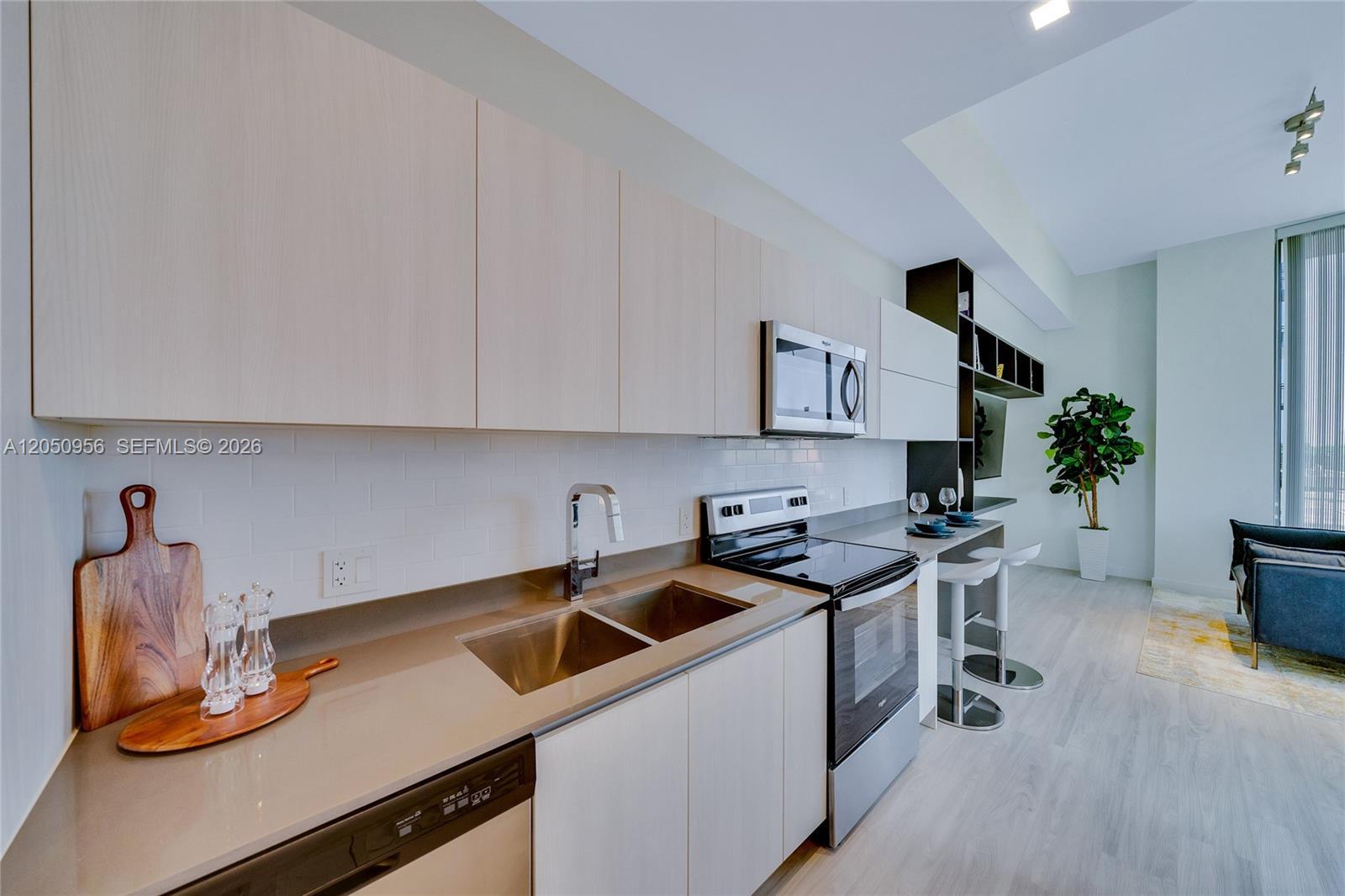 1809 Jackson St, Hollywood FL 33020 photo 2