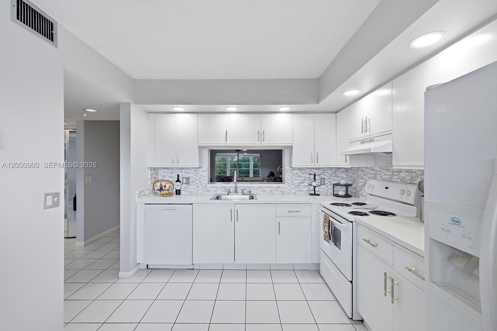 1300 SW 125th Ave # 406K, Pembroke Pines FL 33027 photo 3