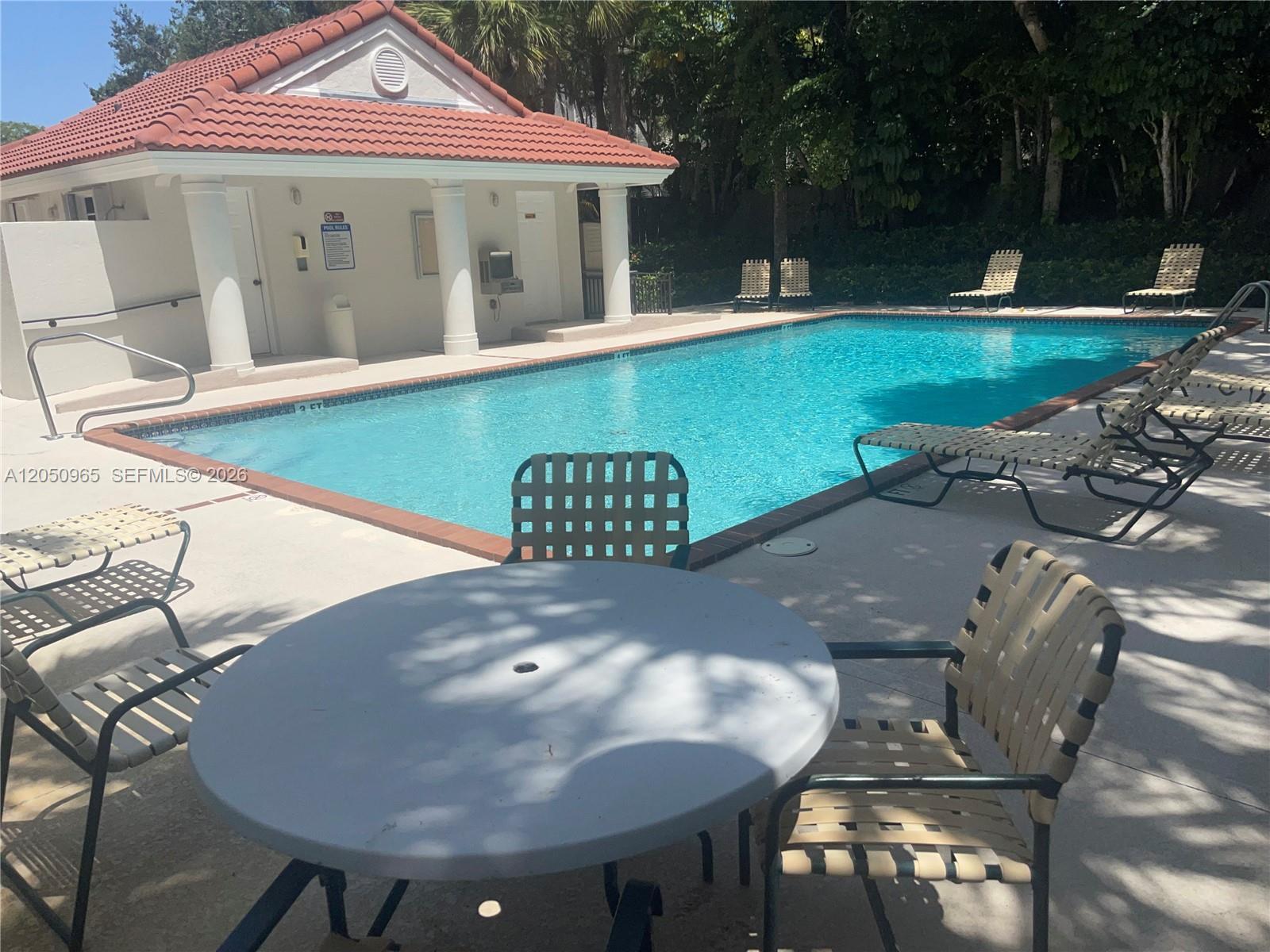 6853 SW 89th Ter, Pinecrest FL 33156 photo 5