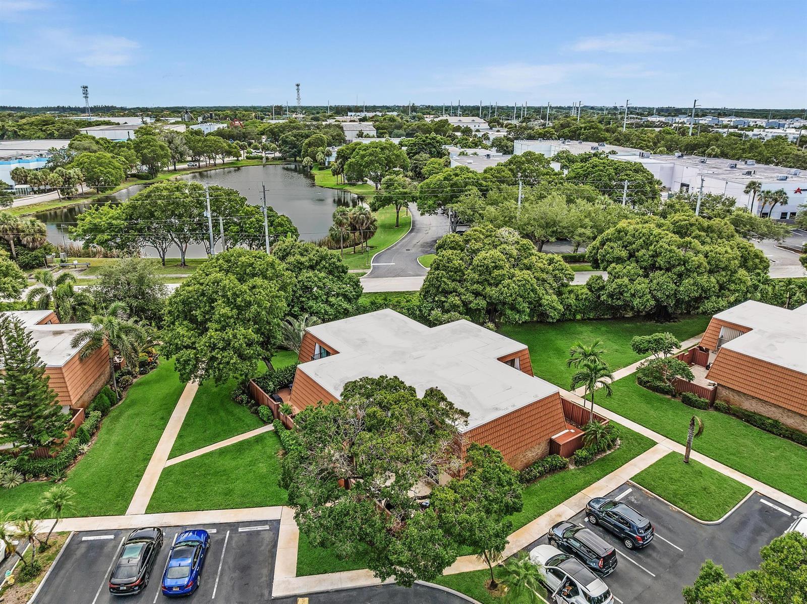 2961 SW 11th Place N, Deerfield Beach FL 33442 photo 2