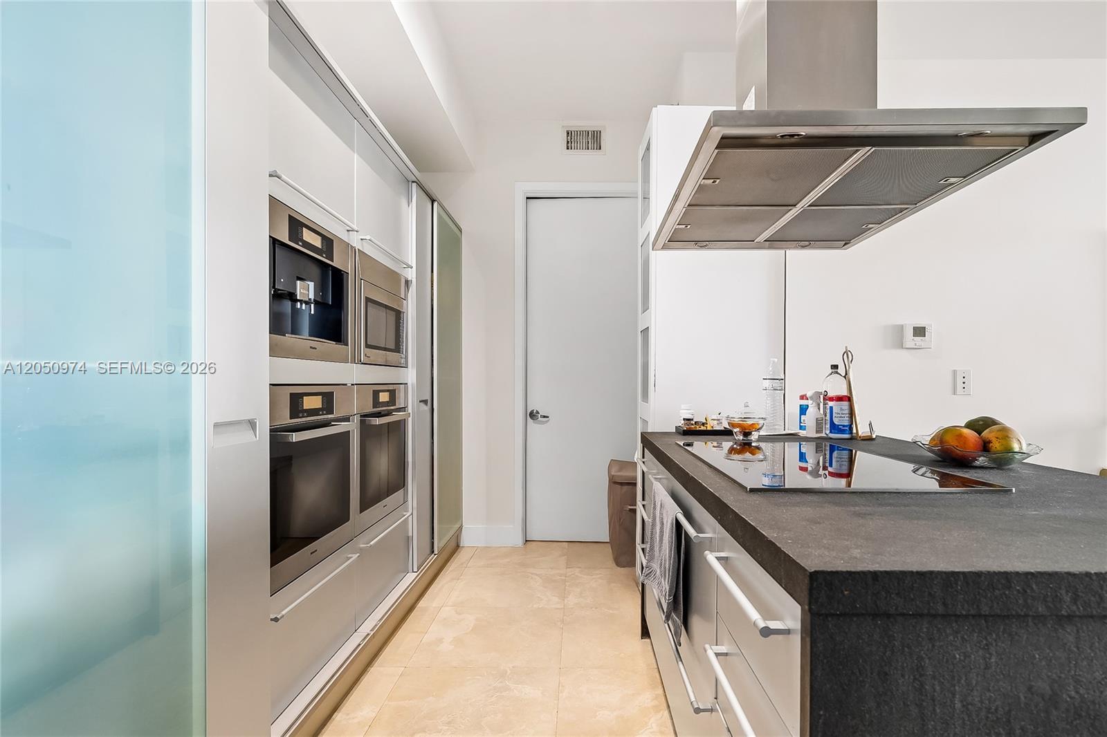 18201 Collins Ave # 3408, Sunny Isles Beach FL 33160 photo 2
