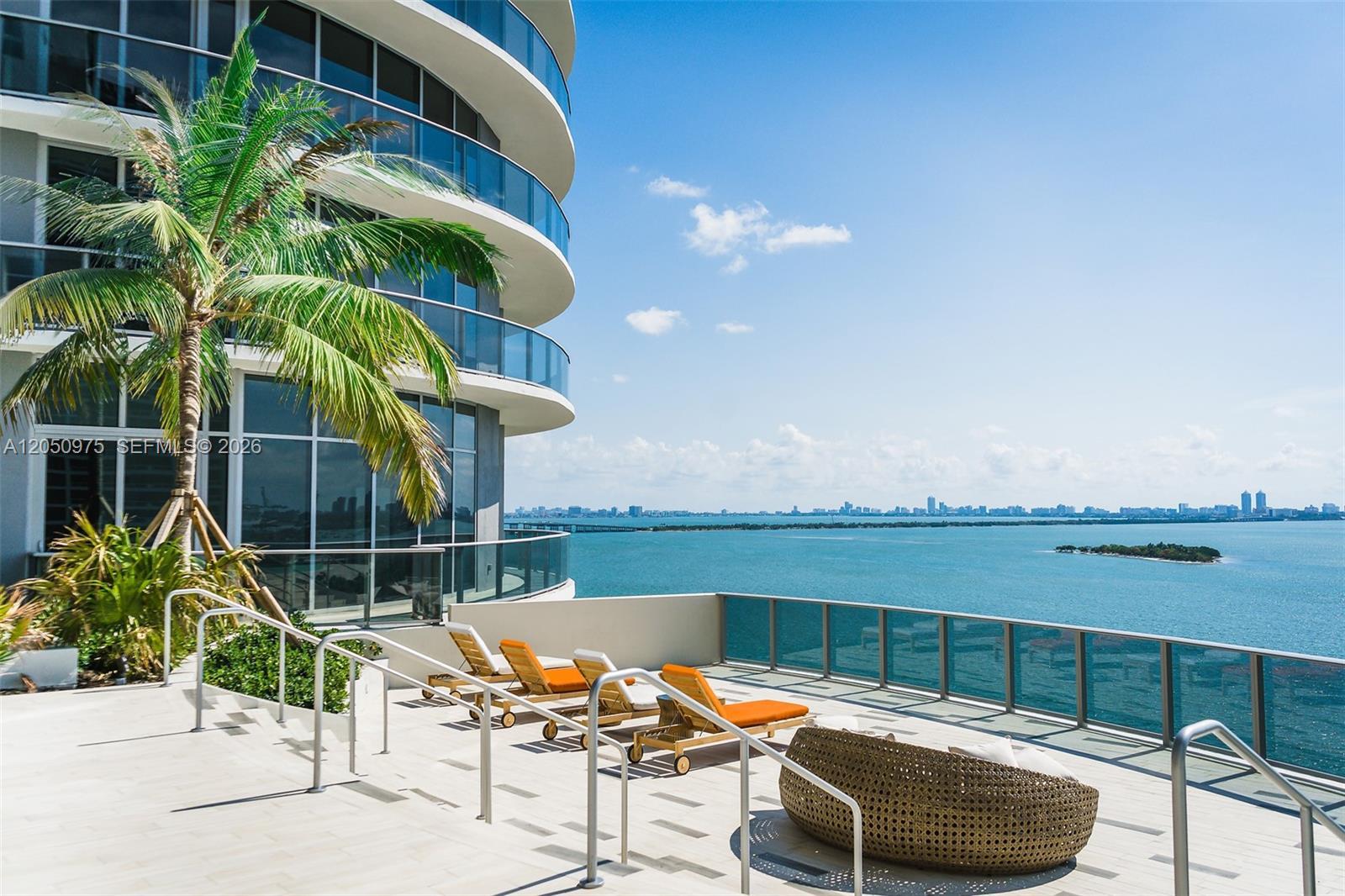 488 NE 18th St # 2002, Miami FL 33132
