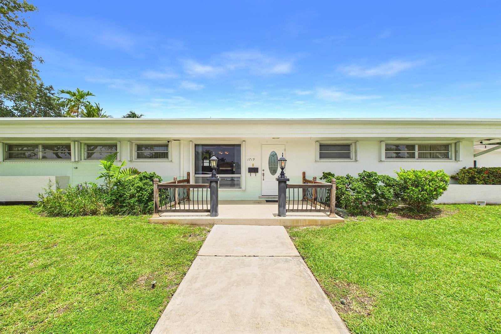 1719 N 44th Avenue, Hollywood FL 33021 photo 3