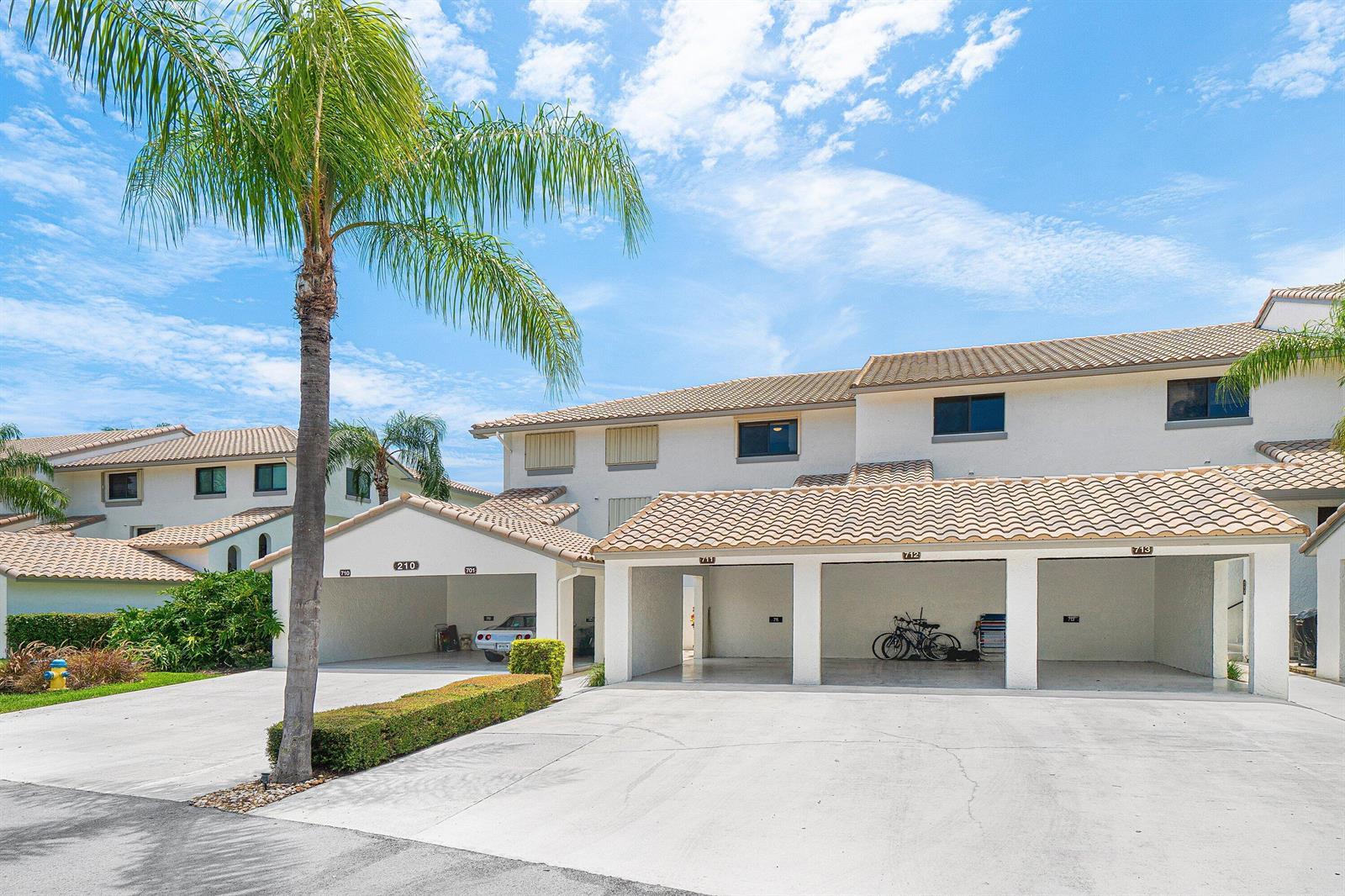 210 Captains Walk # 711, Delray Beach FL 33483 photo 3
