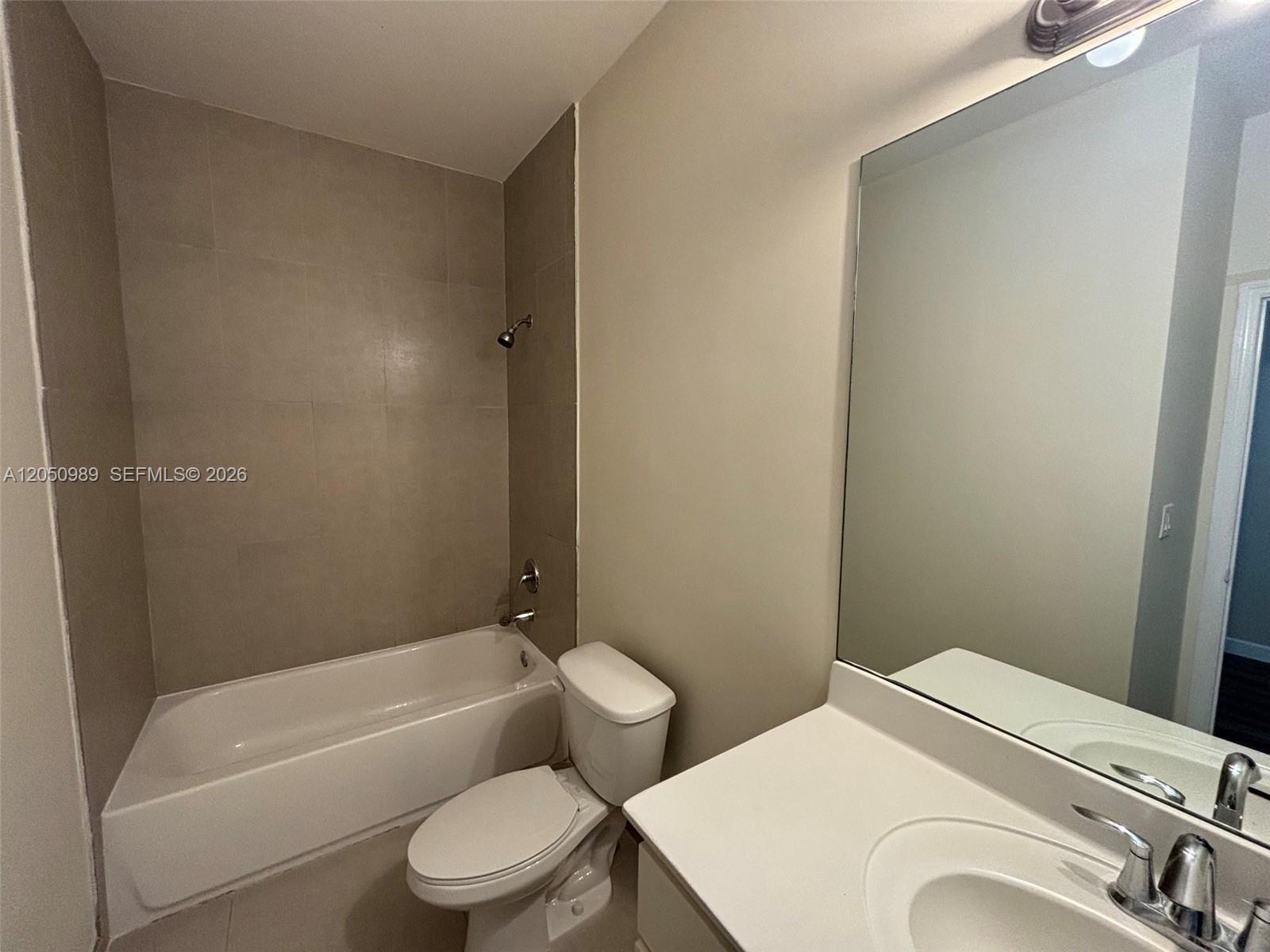 10445 NW 61 LN # 10445, Doral FL 33178 photo 3