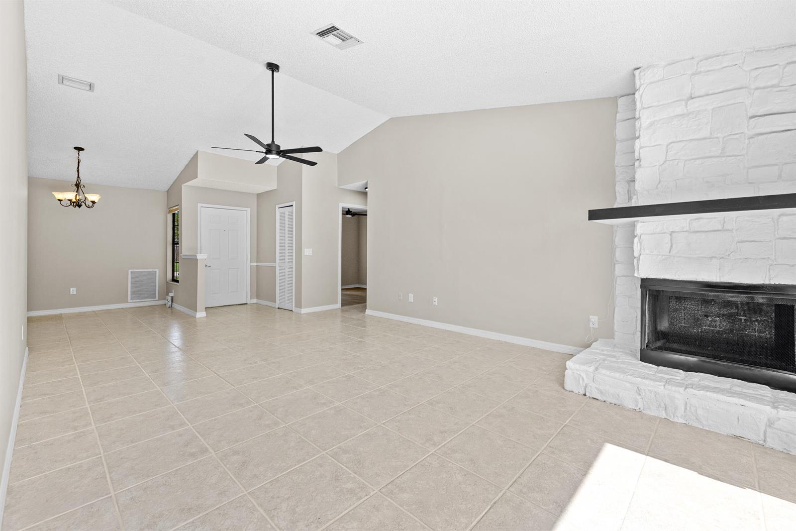 1322 Denlow Lane, Royal Palm Beach FL 33411 photo 5