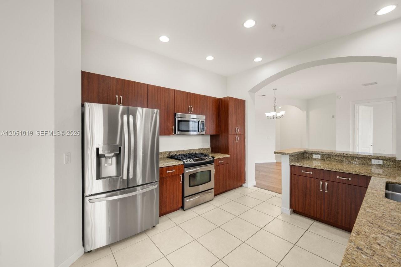 2900 NW 125th Ave # 416, Sunrise FL 33323 photo 3