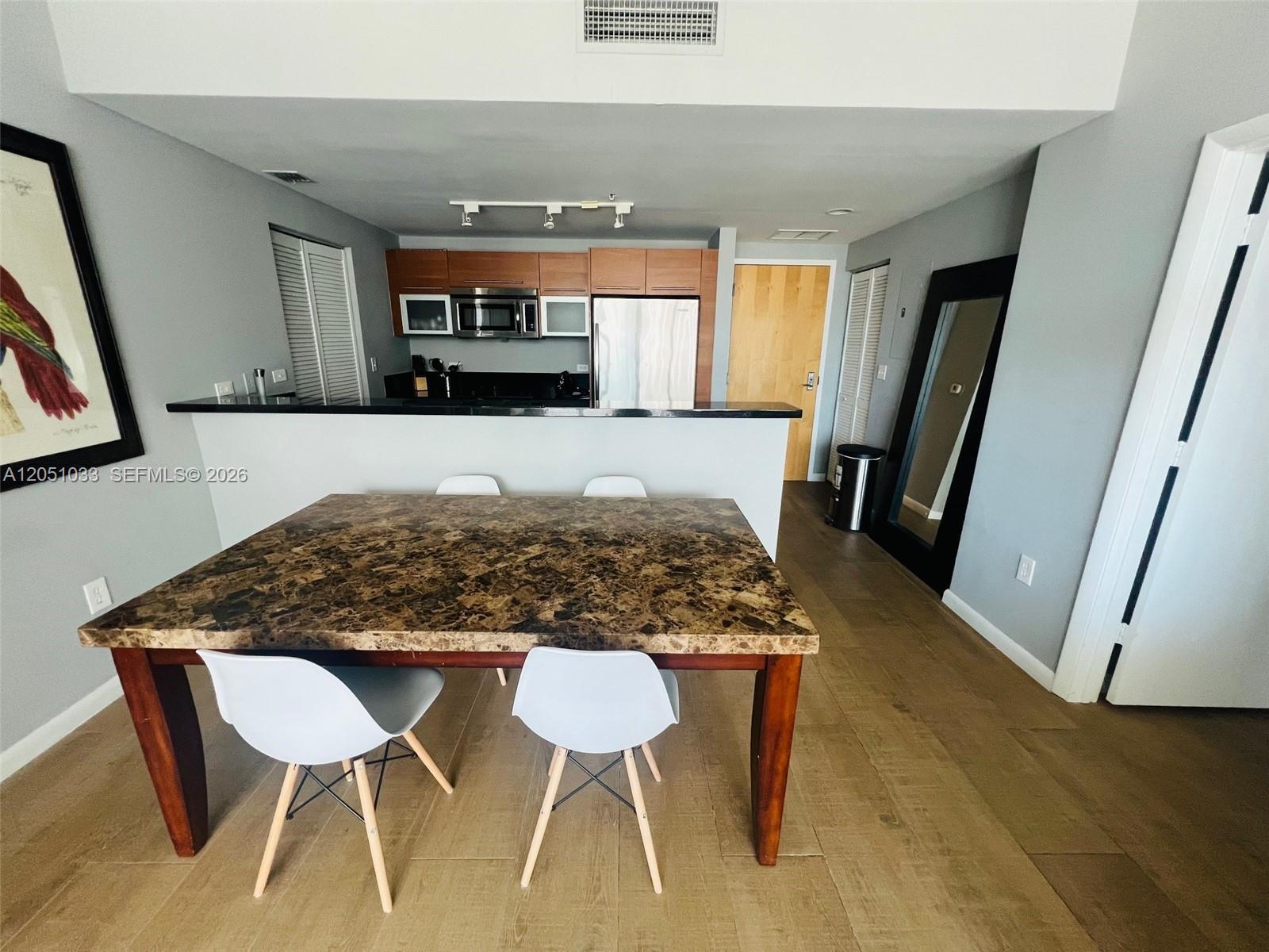 253 NE 2nd St # 2510, Miami FL 33132 photo 5